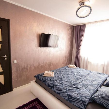 Royal Central Apartament Apartman Nagyvárad Kültér fotó